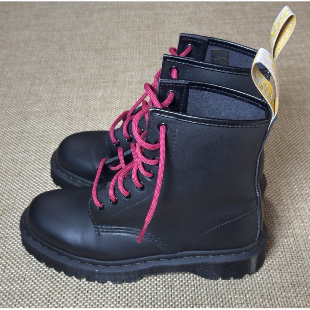 Doc Dr. Martens 27032 Mono Vegan‎ Combat Boots Black Lace Up Mens 7 Womens 8